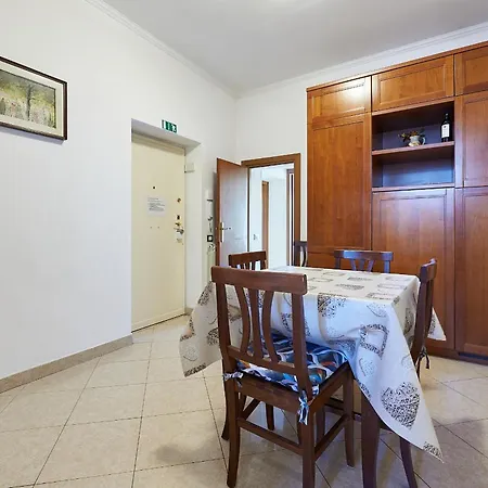 Close To The Spanish Steps, Wifi, Air Cond, 2 Bedrooms * Rome